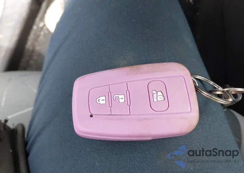 2021 Toyota Rav4 Xle/Xle Premium from USA, damaged, VIN 2T3W1RFVXMC163899